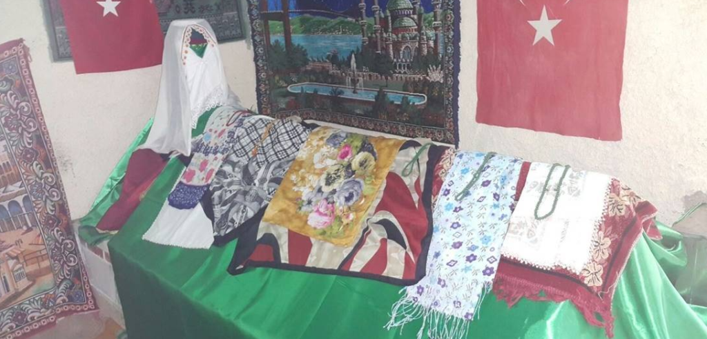 Kirmizi-Ebe-Hazretleri-1024x491 Kırmızı Ebe ve Oruç Baba Hazretleri